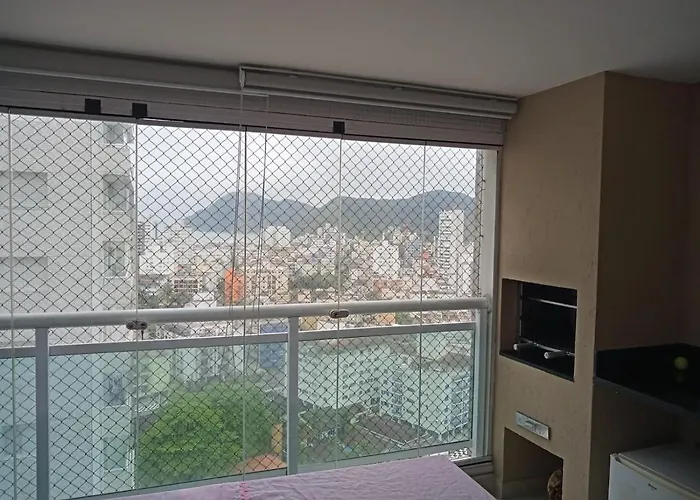 Excelente apartamento em Condomínio na praia das Astúrias Guarujá